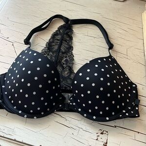 Never worn Victoria Secrets Blk/wht polka dot racerback lace bra 32B front close